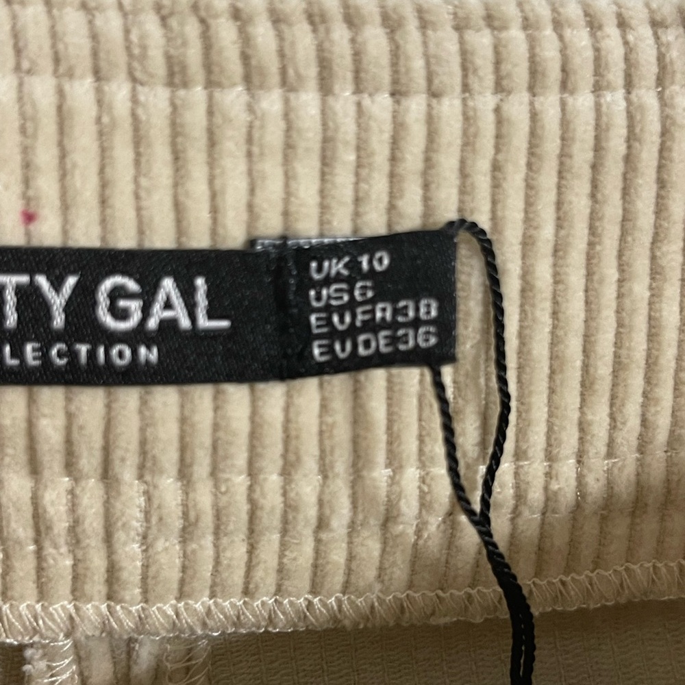 Womens Nasty Gal Panelled Cut Corduroy Flared Pants‎ Cream Colored size 6 - Picture 3 of 4
